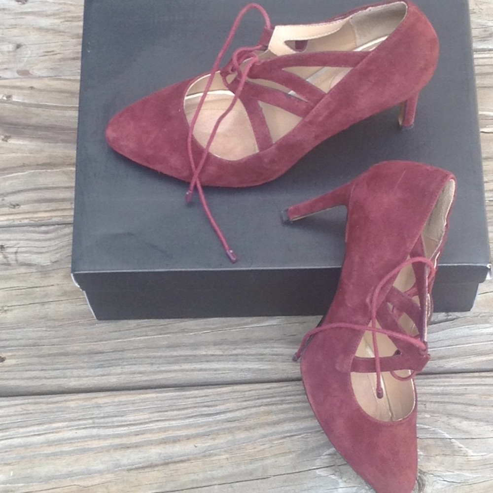 Wine Colored Wendy Williams Shoe, 8.5W